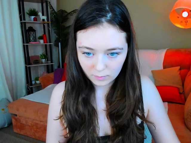 AlluringLookk live cam on BongaCams