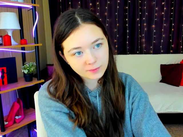 AlluringLookk live cam on BongaCams