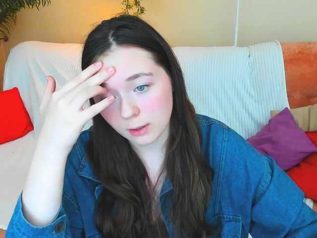 AlluringLookk live cam on BongaCams