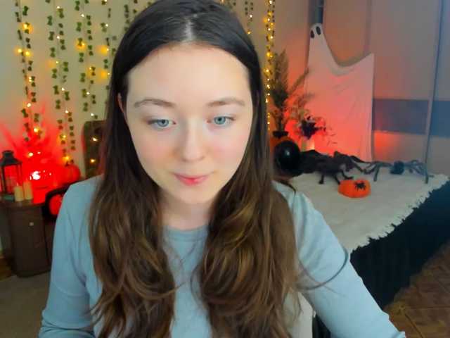 AlluringLookk live cam on BongaCams