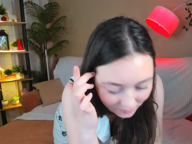 AlluringLookk live cam on BongaCams