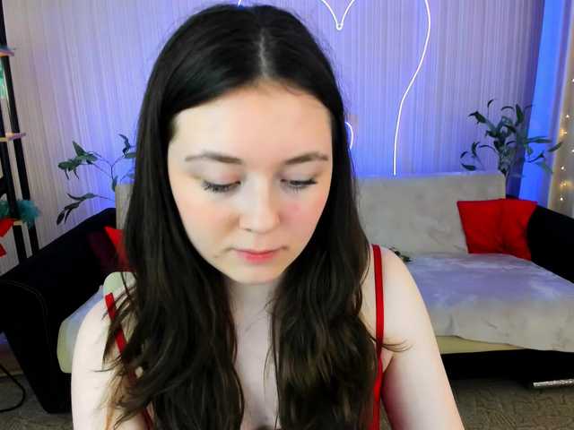 AlluringLookk live cam on BongaCams