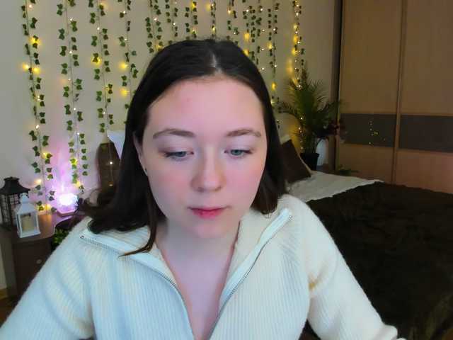 AlluringLookk live cam on BongaCams