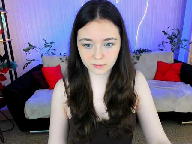 AlluringLookk live cam on BongaCams