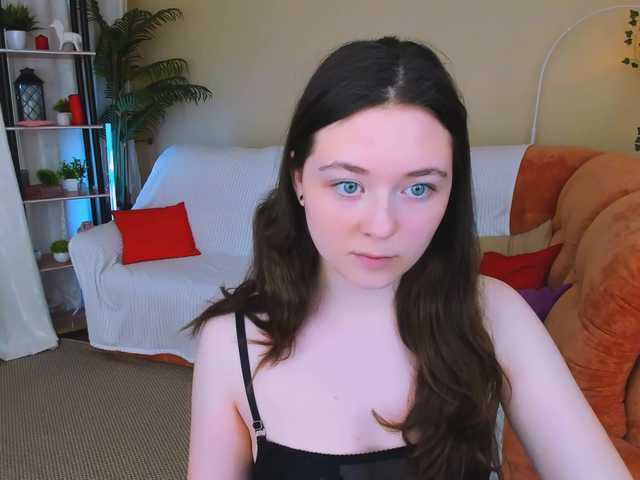 le modèle AlluringLookk est en webcam porno dans un show sur le site bongacams, il possède les tags suivants: White/Caucasian,Brunette,Shaved