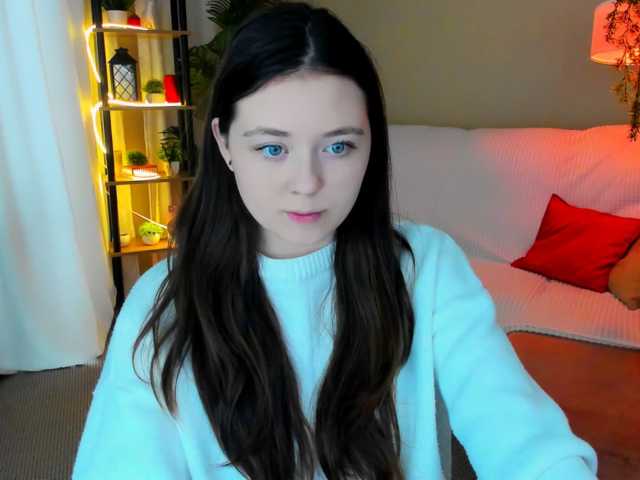 AlluringLookk, en vivo ahora en BongaCams