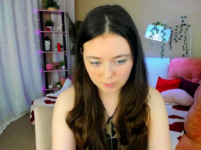 AlluringLookk live cam on BongaCams
