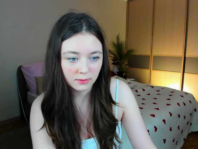 AlluringLookk live cam on BongaCams