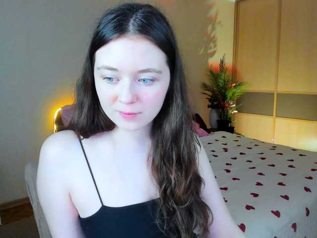 AlluringLookk live cam on BongaCams