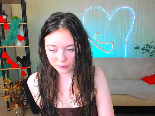 AlluringLookk live cam on BongaCams
