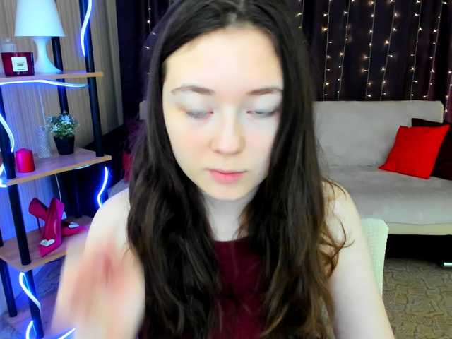 AlluringLookk live cam on BongaCams