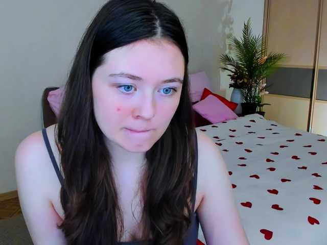 AlluringLookk live cam on BongaCams