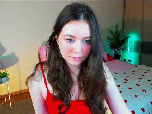 AlluringLookk live cam on BongaCams