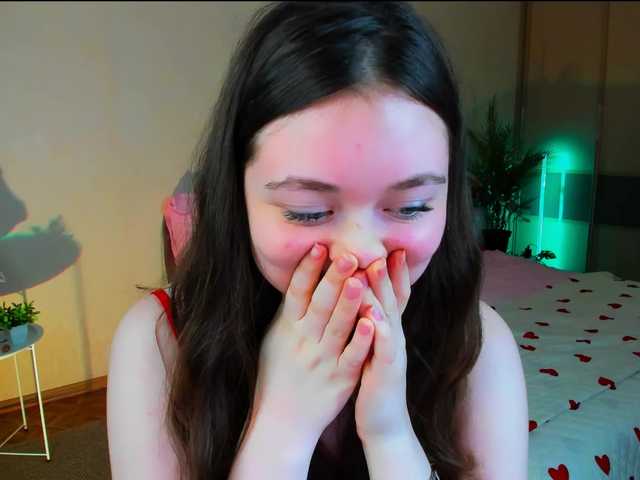 AlluringLookk live cam on BongaCams