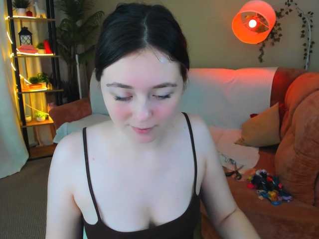 AlluringLookk live cam on BongaCams