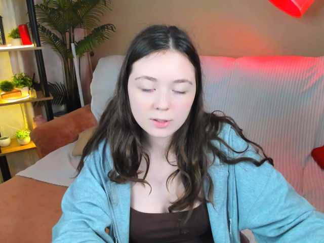 AlluringLookk live cam on BongaCams
