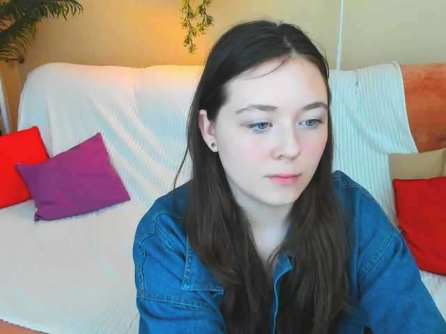 AlluringLookk live cam on BongaCams