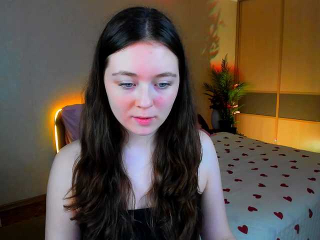 AlluringLookk live cam on BongaCams