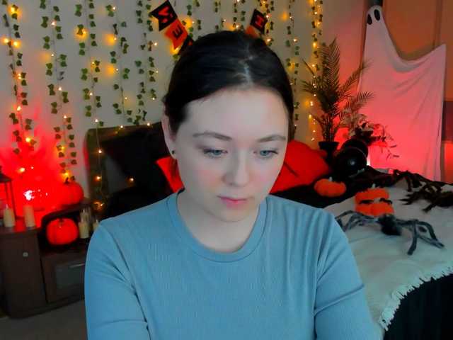 AlluringLookk live cam on BongaCams