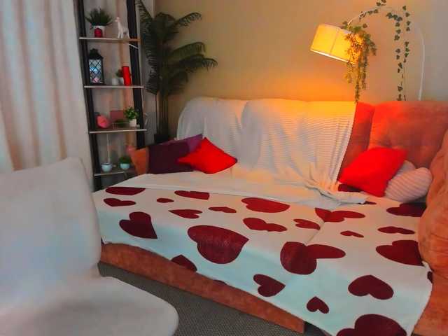 AlluringLookk live cam on BongaCams