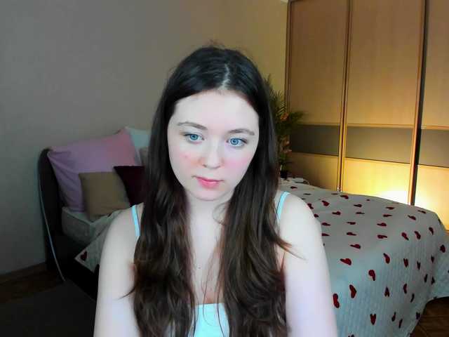 AlluringLookk live cam on BongaCams