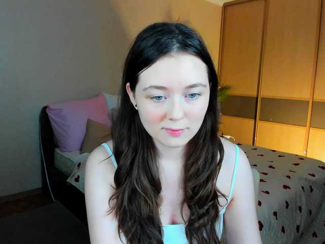 AlluringLookk live cam on BongaCams