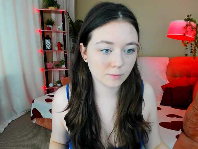 AlluringLookk live cam on BongaCams
