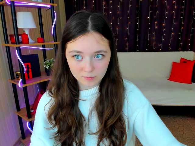 AlluringLookk live cam on BongaCams