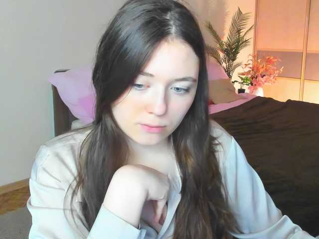 AlluringLookk's BongaCams show and profile