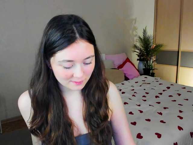 AlluringLookk live cam on BongaCams