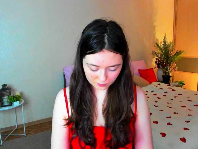 AlluringLookk live cam on BongaCams