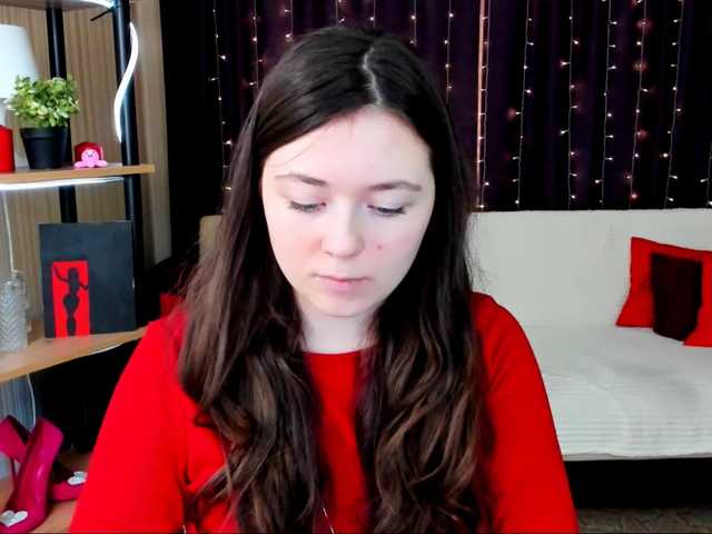 AlluringLookk live cam on BongaCams