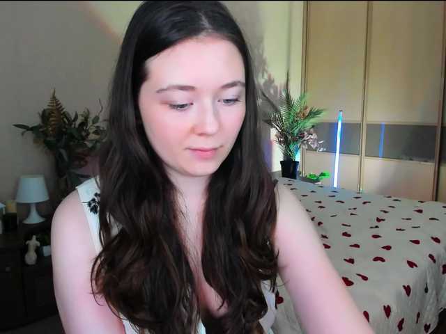 AlluringLookk live cam on BongaCams