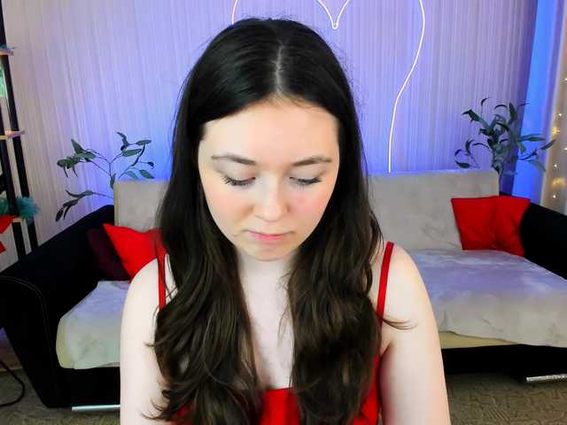 AlluringLookk live cam on BongaCams