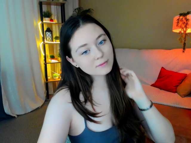 AlluringLookk live cam on BongaCams