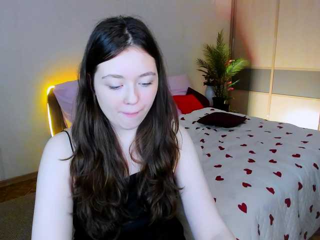 AlluringLookk live cam on BongaCams