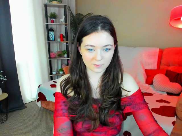 AlluringLookk live cam on BongaCams