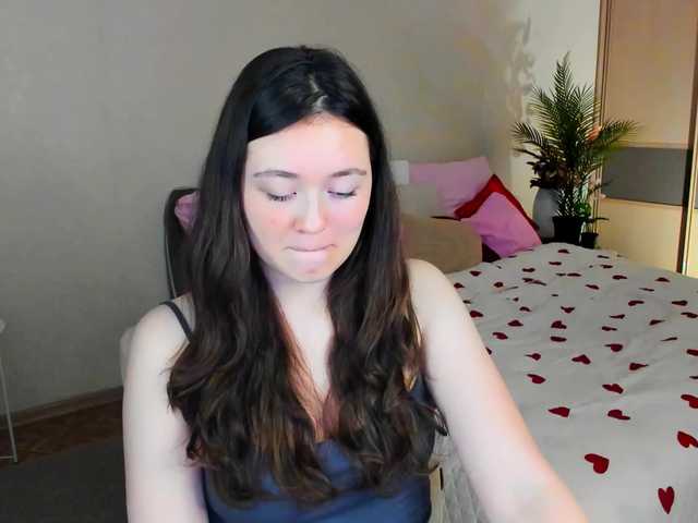 AlluringLookk live cam on BongaCams