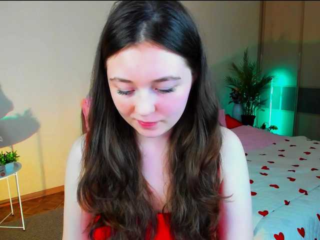 AlluringLookk live cam on BongaCams