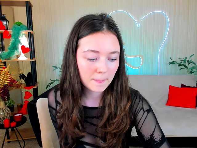 AlluringLookk live cam on BongaCams