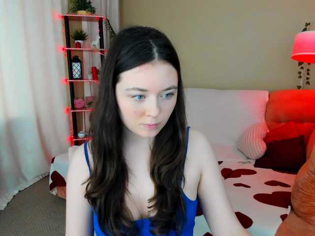 AlluringLookk live cam on BongaCams
