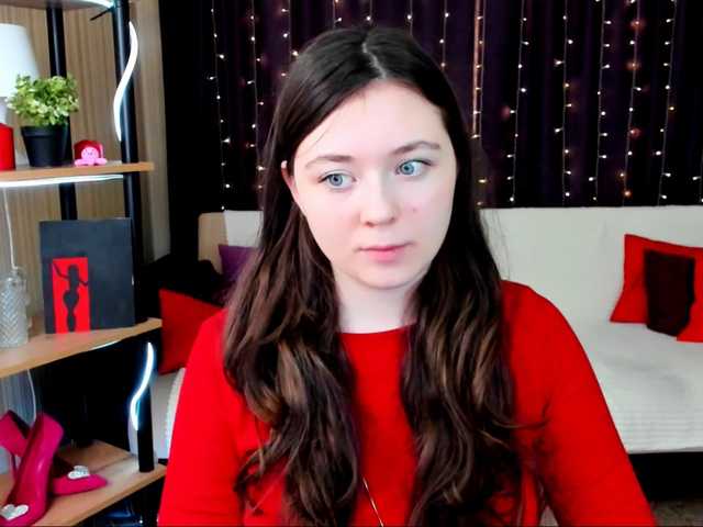 AlluringLookk live cam on BongaCams