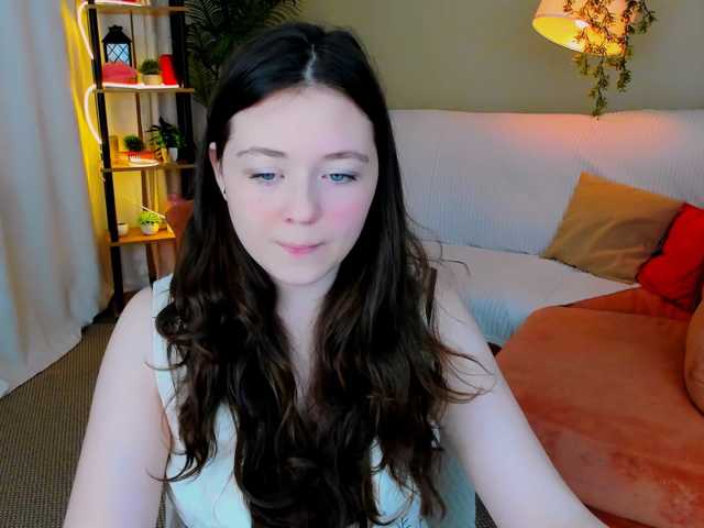 AlluringLookk live cam on BongaCams