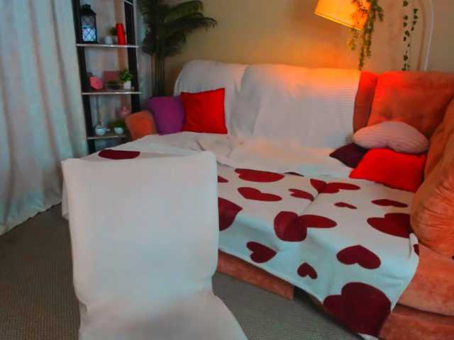 AlluringLookk live cam on BongaCams
