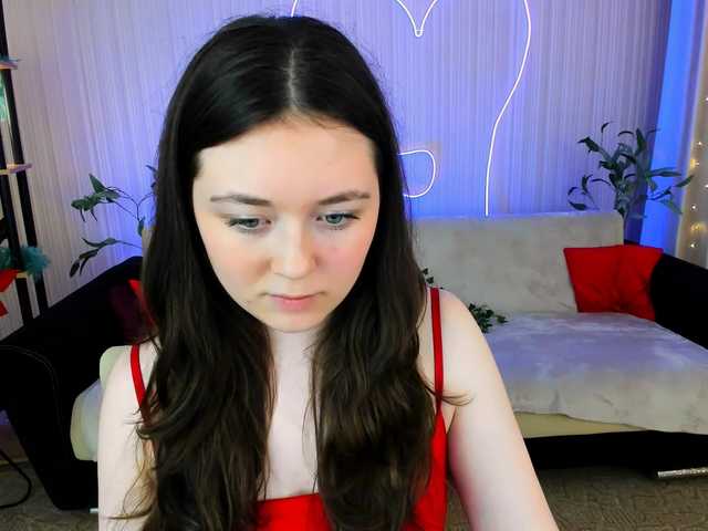 AlluringLookk live cam on BongaCams