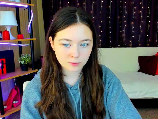 AlluringLookk live cam on BongaCams