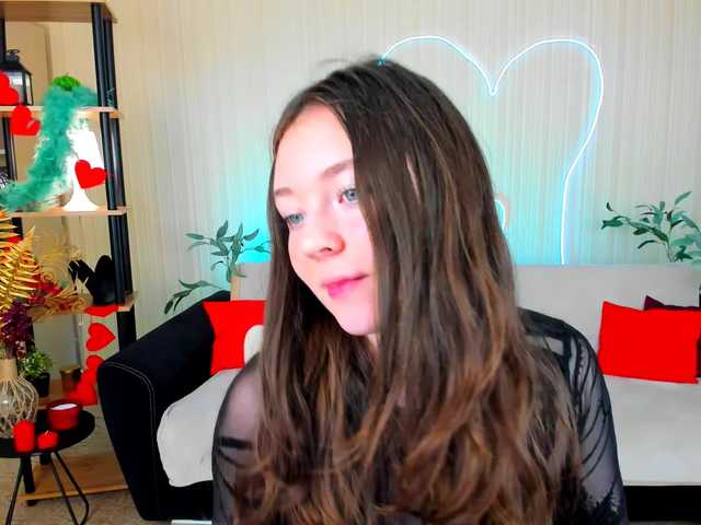 AlluringLookk live cam on BongaCams