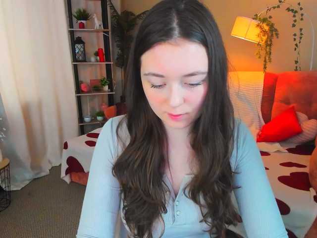 AlluringLookk live cam on BongaCams