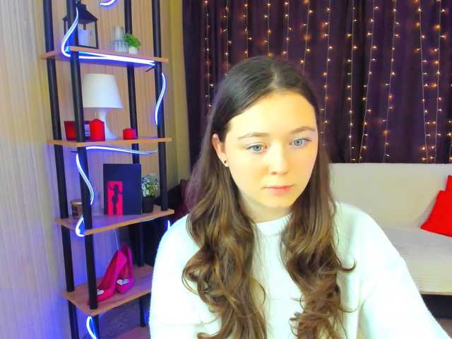 AlluringLookk live cam on BongaCams