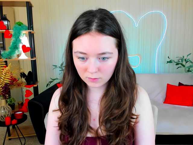 AlluringLookk live cam on BongaCams
